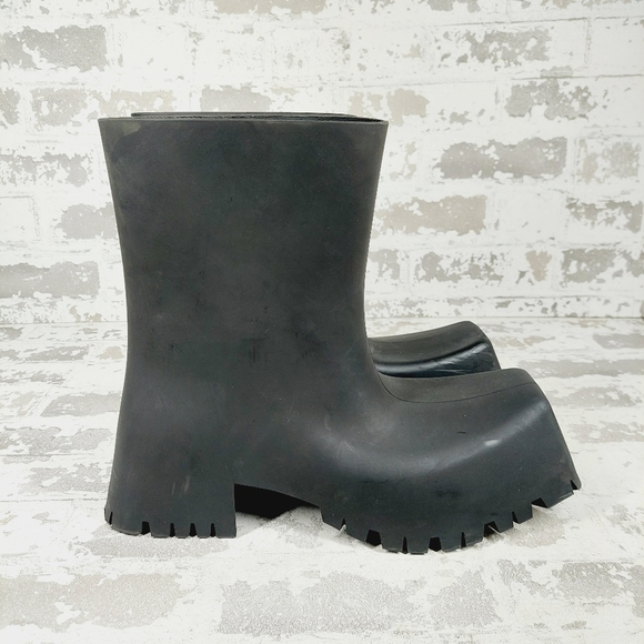 New Balenciaga Trooper Black Rubber Square Toe Rain Boots F741 - Picture 5 of 14